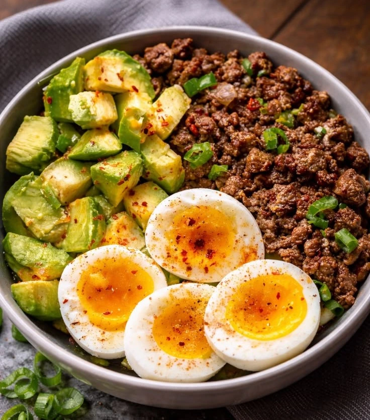 High-Protein Low-Carb Power Bowl with Eggs & Avocado